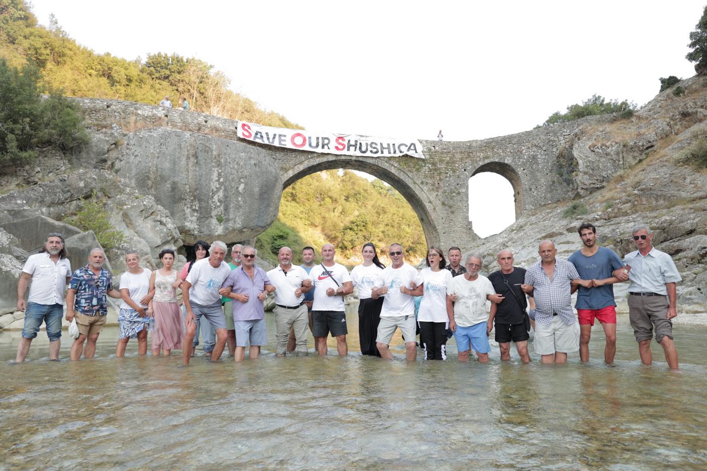 Protesta në mesin e korrikut